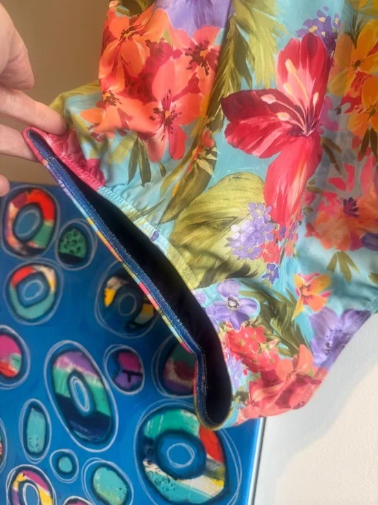 H2O Wear Tropical Hibiscus One Piece Swimsuit - Supportive Plus Size 3X/4X - Picture 2 of 13